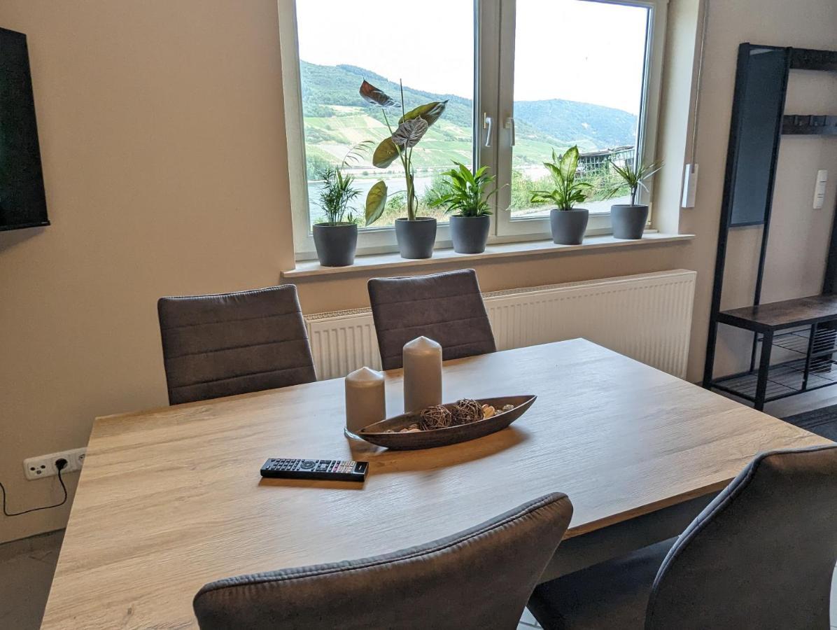 Ferienwohnung Rheinperle Niederheimbach ภายนอก รูปภาพ
