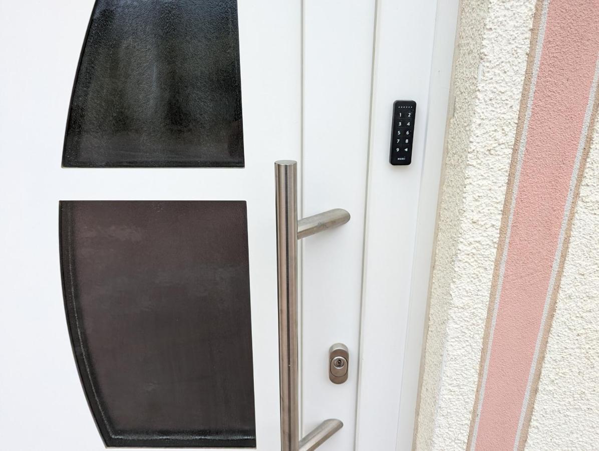 Ferienwohnung Rheinperle Niederheimbach ภายนอก รูปภาพ
